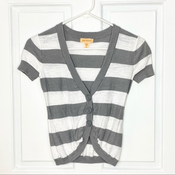 Arizona Jean Co Gray/White Stripe Sweater - Kids S - Picture 1 of 4
